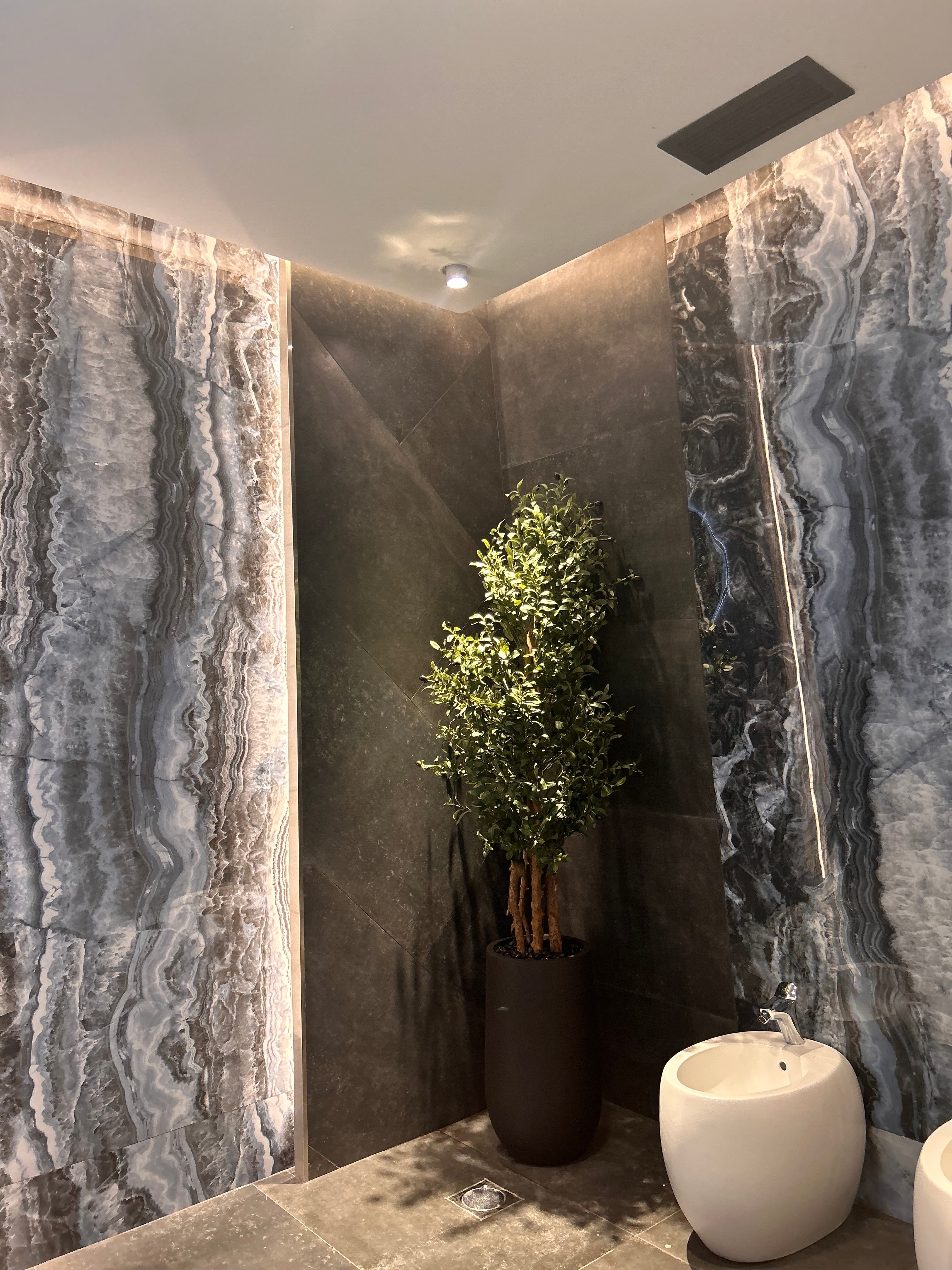 Artificial Olive Premium in Black Fiber Matte New