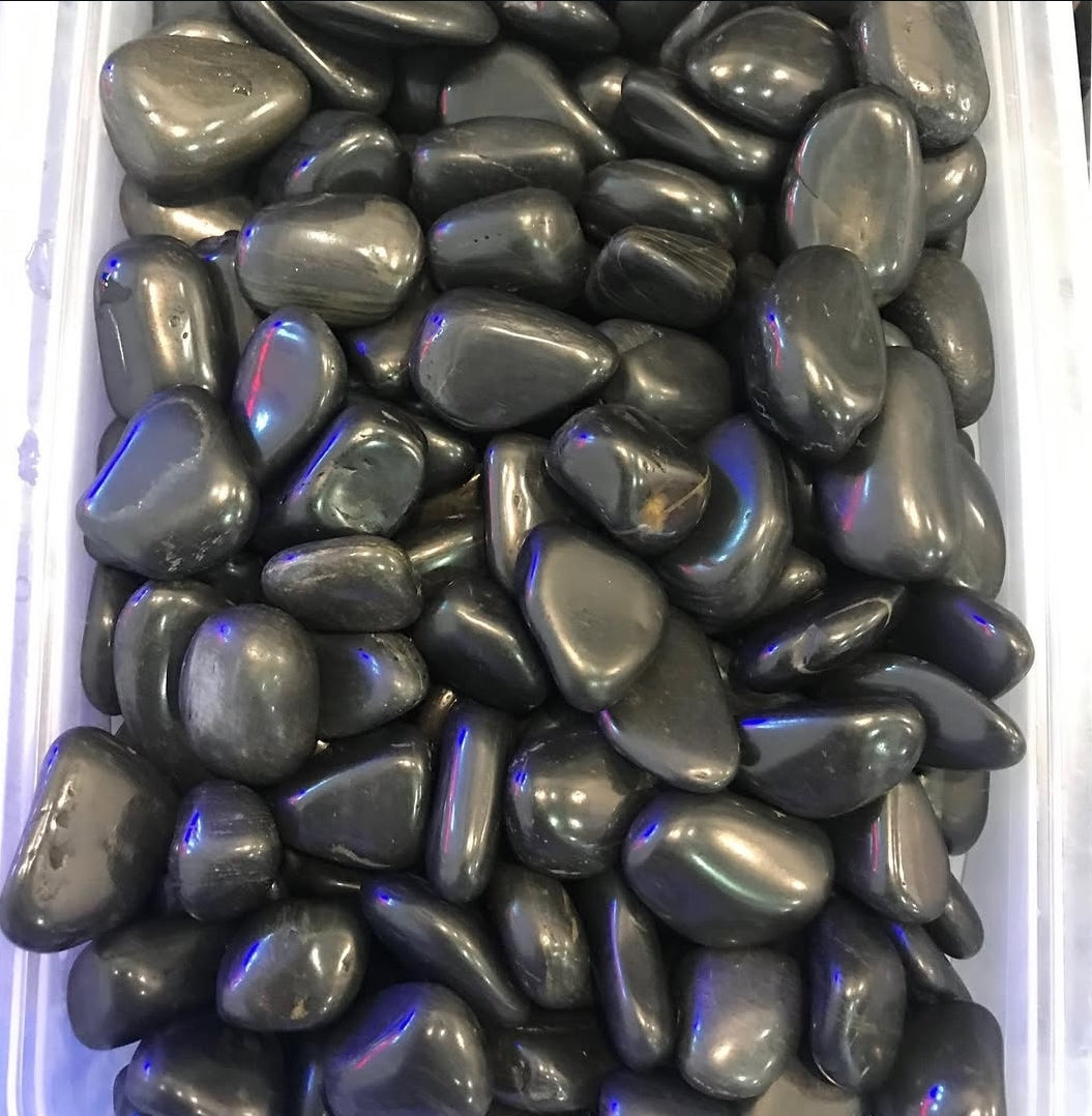 Black Stones Pebbles 1 bag 22 liters