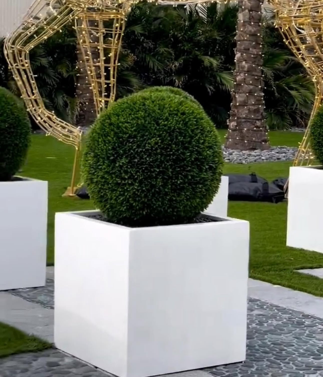 Artificial Grass Ball Outdoor Plants in Fiber 40x40cm Oudoor Plants Dubai