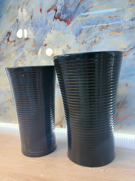 Black Wave Ceramic Pot